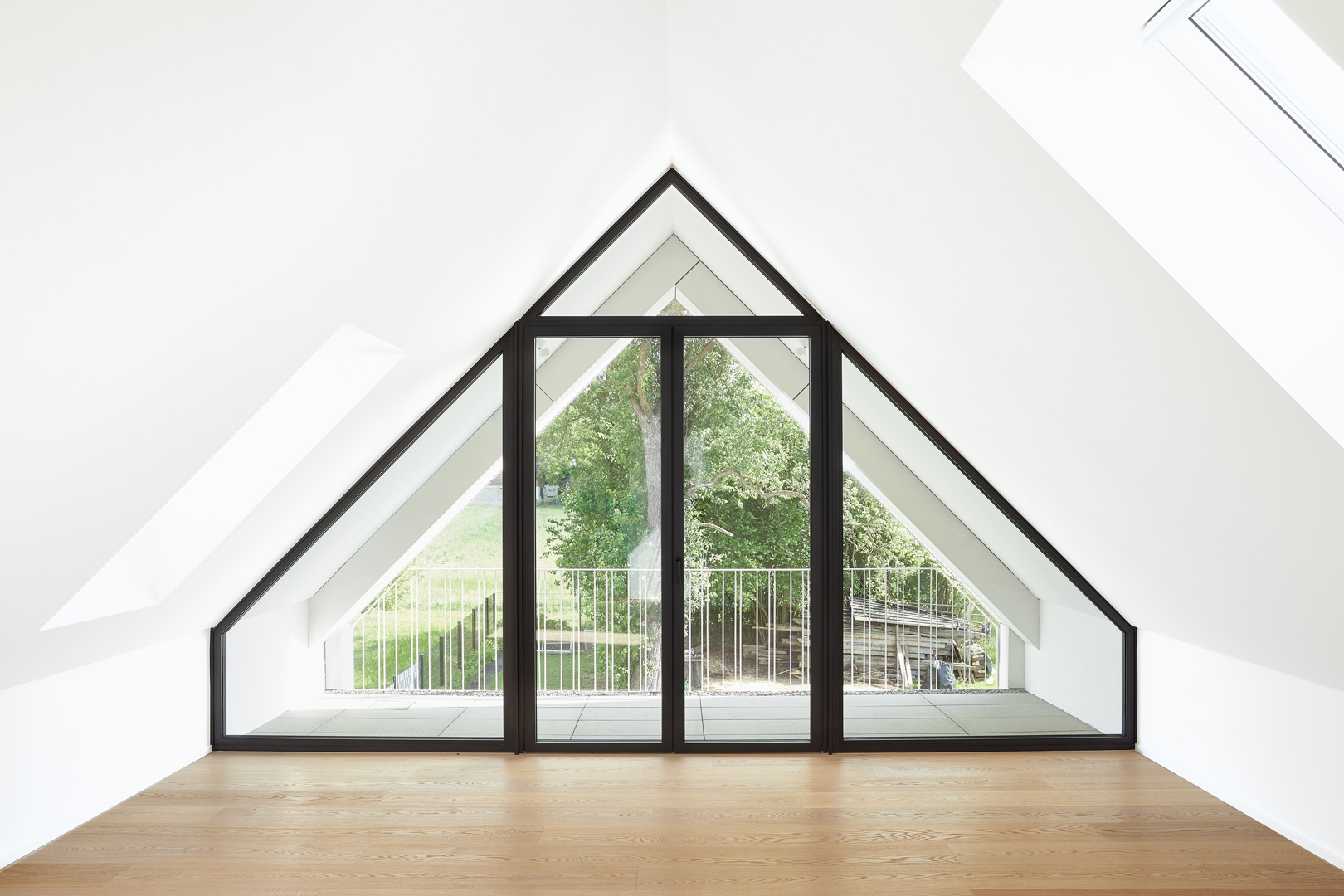 Aluminium-Fenster in Ganzglas-Design